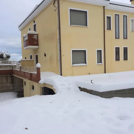 Casa Mare Riccio Holiday home *